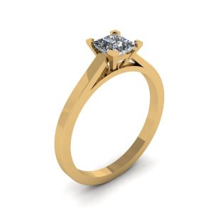 Princess Cut Diamond Ring in 18K Yellow Gold - Photo 3