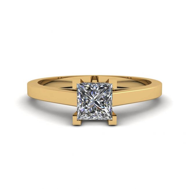 Princess Cut Diamond Ring in 18K Yellow Gold