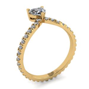 Small Heart Diamond and Pave Ring Yellow Gold - Photo 3