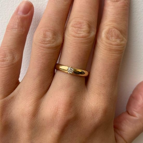 3.5 Simple Wedding Rings with a Diamond, Image 1