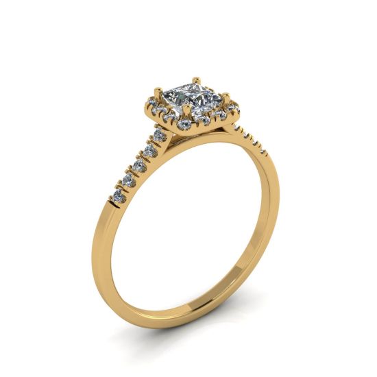 Halo Princess Cut Diamond Ring in Yellow Gold,  Enlarge image 4