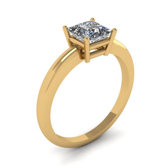 Princess Cut Simple Solittaire Ring in Yellow Gold,  Enlarge image 4