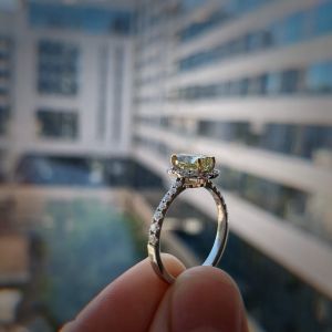 1.13 ct Oval Yellow Diamond Ring with Halo Yellow Gold - Photo 6