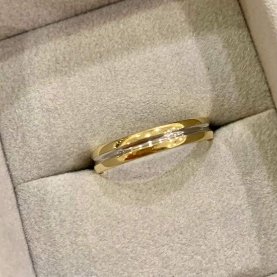 4.5 mm Yellow Gold Ring with White Stripe