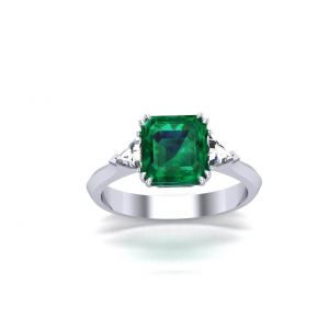 3 carat Emerald Ring with Triangle Side Diamonds  - Photo 1