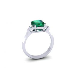 3 carat Emerald Ring with Triangle Side Diamonds  - Photo 2