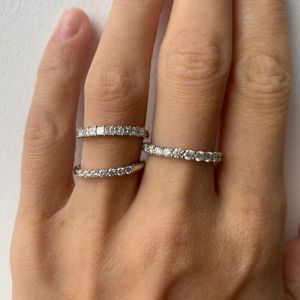 15 Diamonds Eternity Wedding Ring