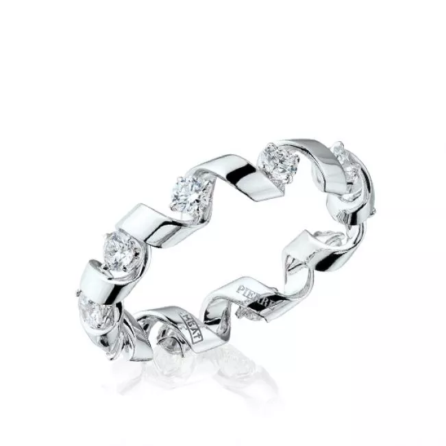 Ring with 0.64 ct Diamonds in 18K White Gold - Ruban Collection